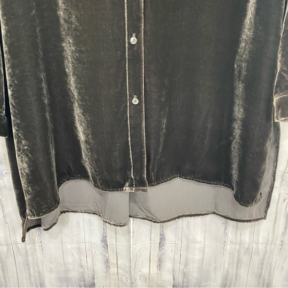 NEW Eileen Fisher Medium Long Sleeve Velvet Shirt Woodland Green Button High Low - Picture 13 of 14
